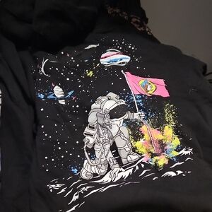 Buc-ee's Space Tie Dye Colors Astronaut Graphic Hoodie